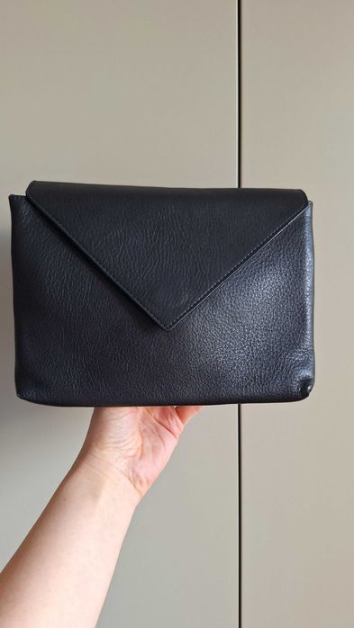 Czarna skórzana kopertówka torebka boho torebeczka