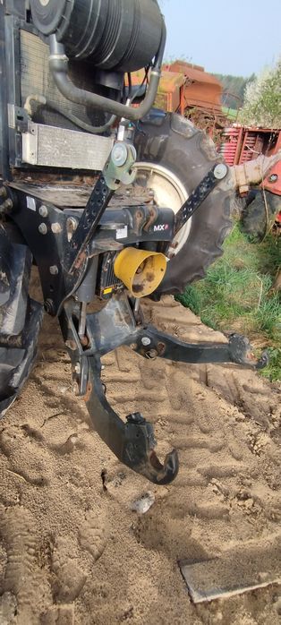 Przedni Tuz Maillux Mx + Wom/ Renault Ares seria 600