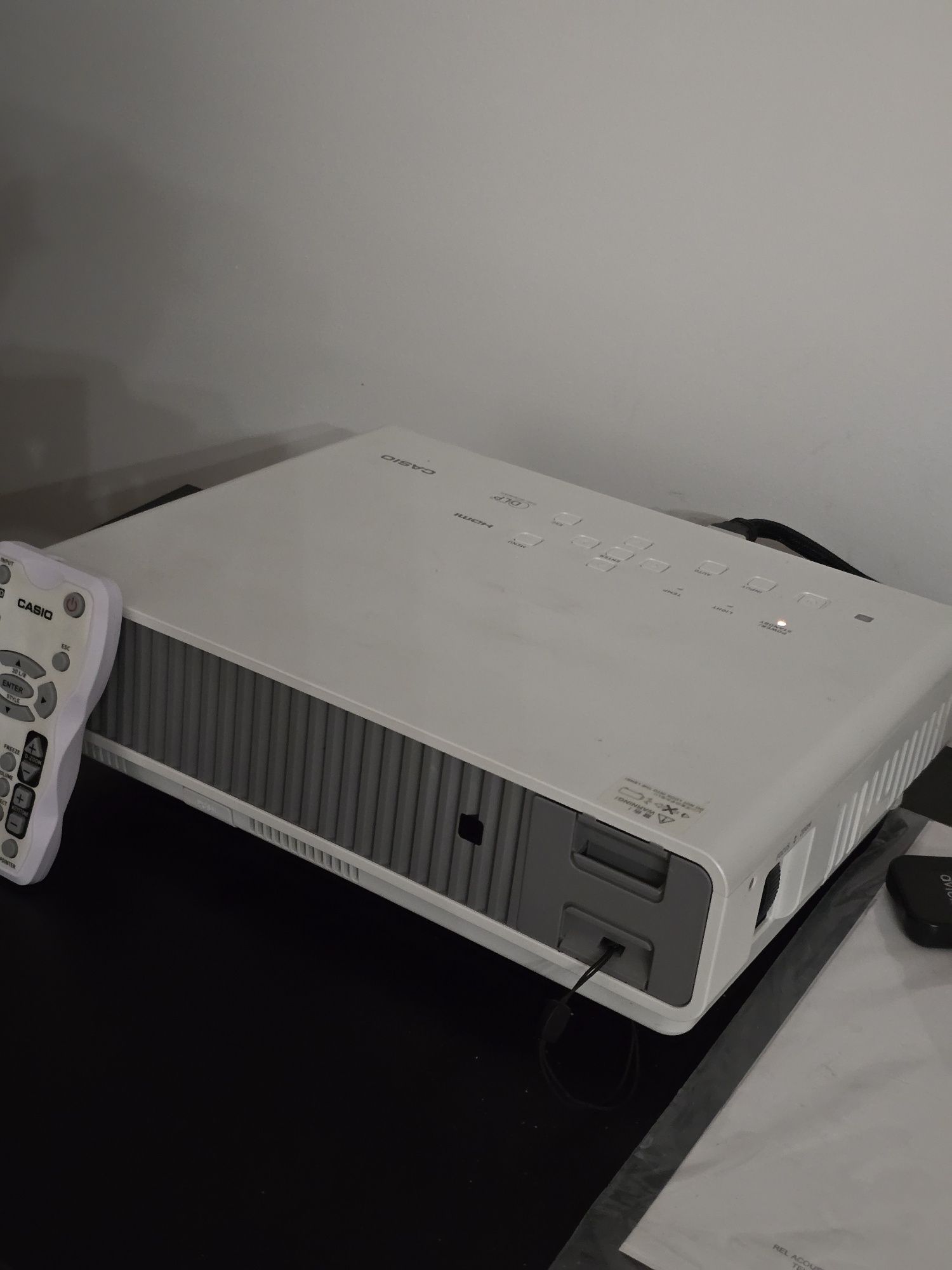 Projektor DLP Casio XJ-M250 biały+ pilot+Przewód zasilajacy