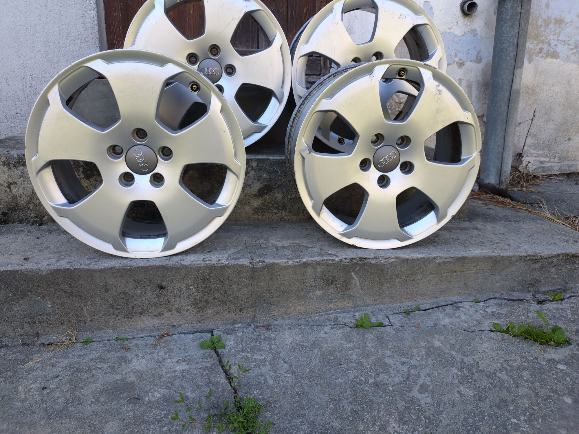 Alufelgi r17 Audi A3 8p