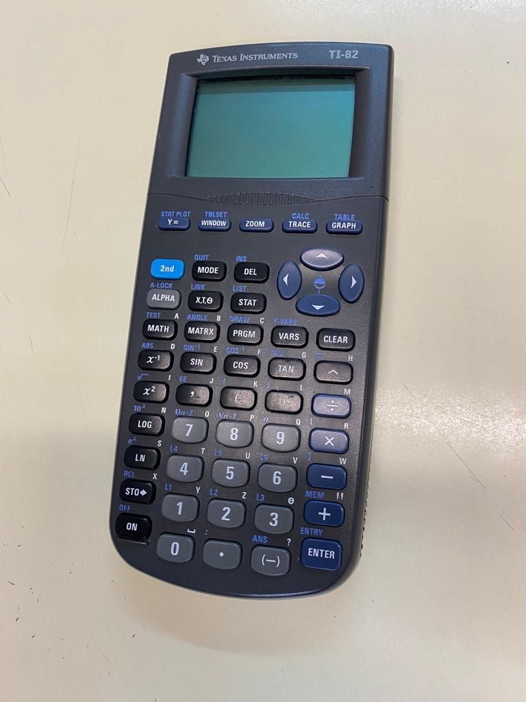 Calculadora Gráfica TI-82 Texas Instruments