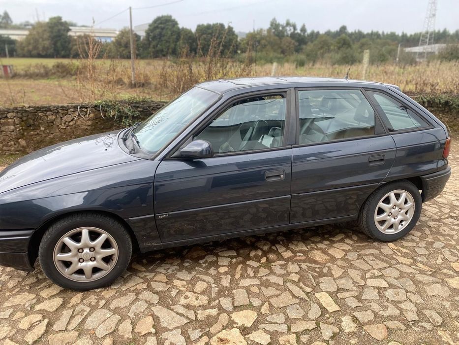 Opel Astra 1.6i Sport