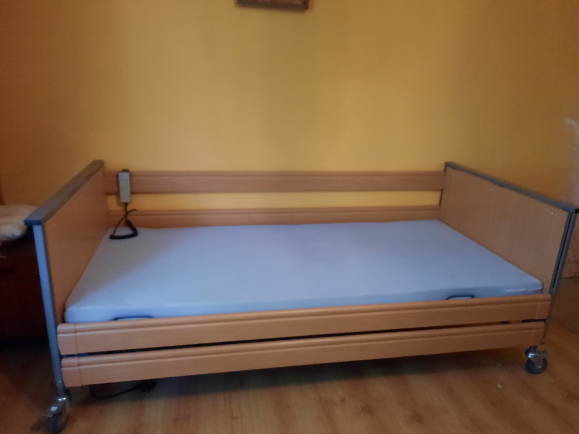 Łóżko Rehabilitacyjbe Dali Burmeier + materac