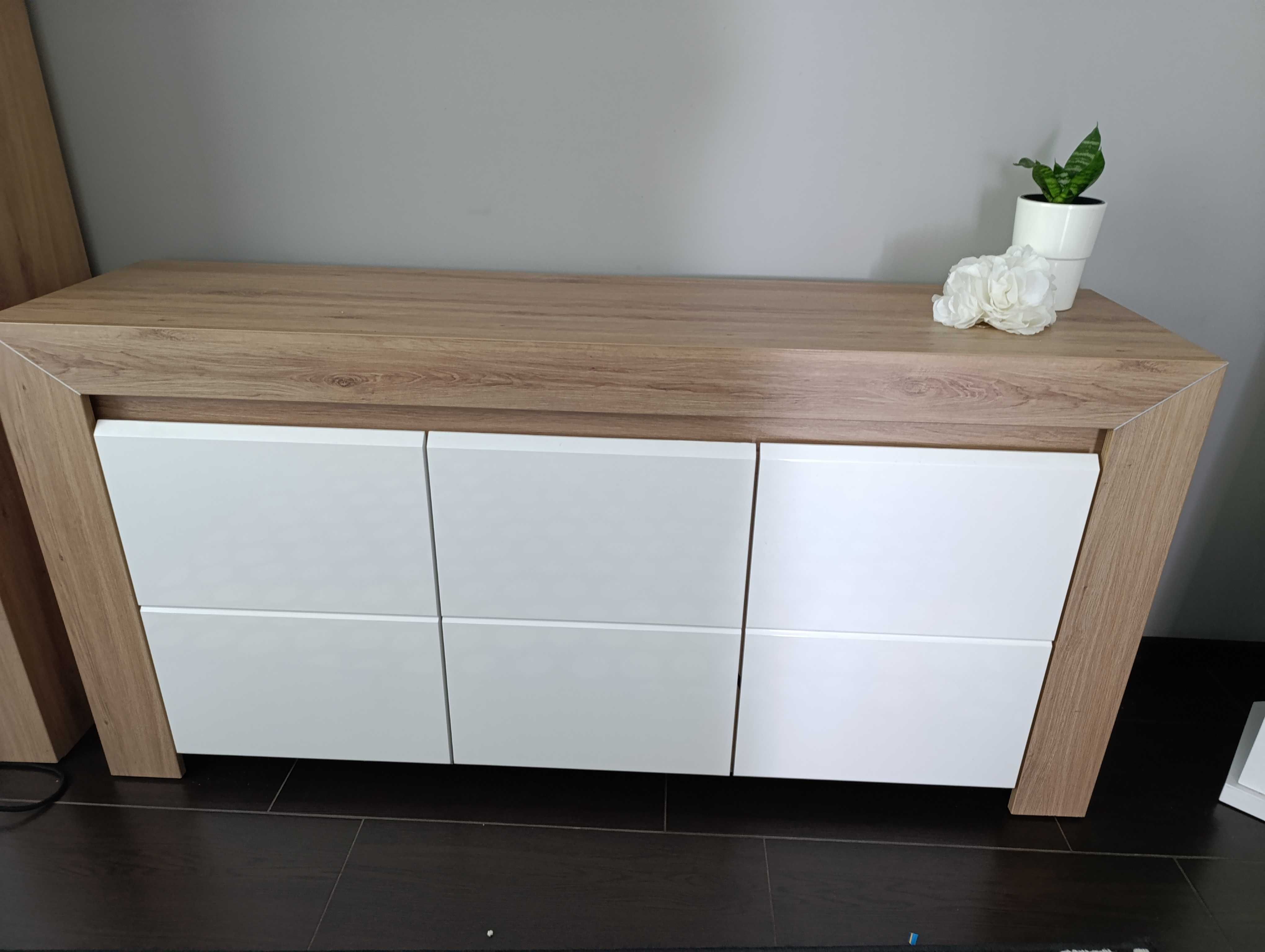Komoda i pół szafy Meble Oslo