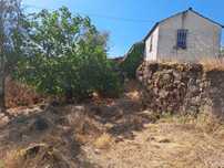 Vende-se quinta, ideal para habitação ou turismo rural.