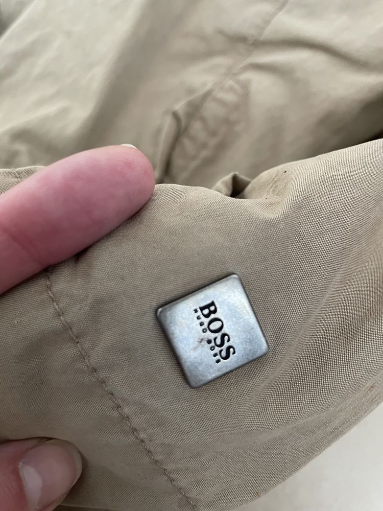 Hugo Boss 52 kurtka lekka przejsciowa