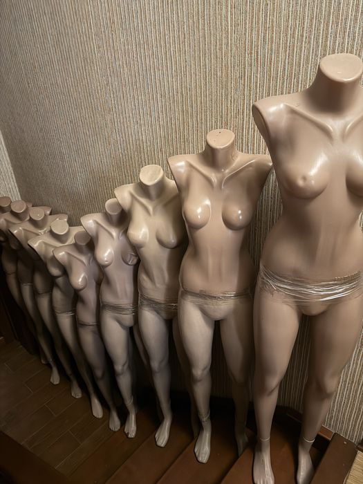 Манекени жіночі б/у, чоловічі б/у, торси, жіночі з ногами