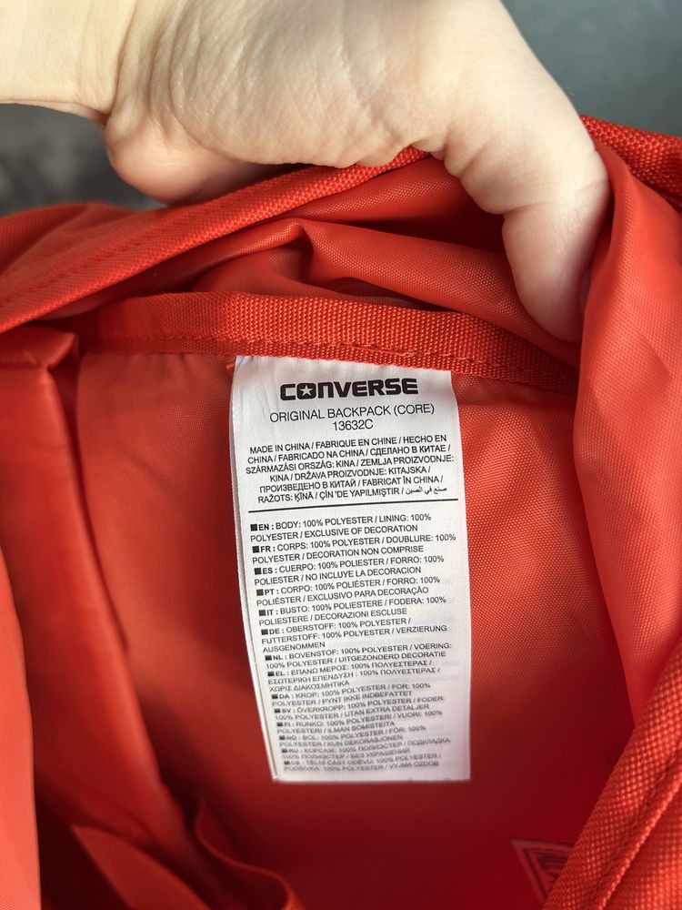 Помаранчевий оригінальний рюкзак Converse