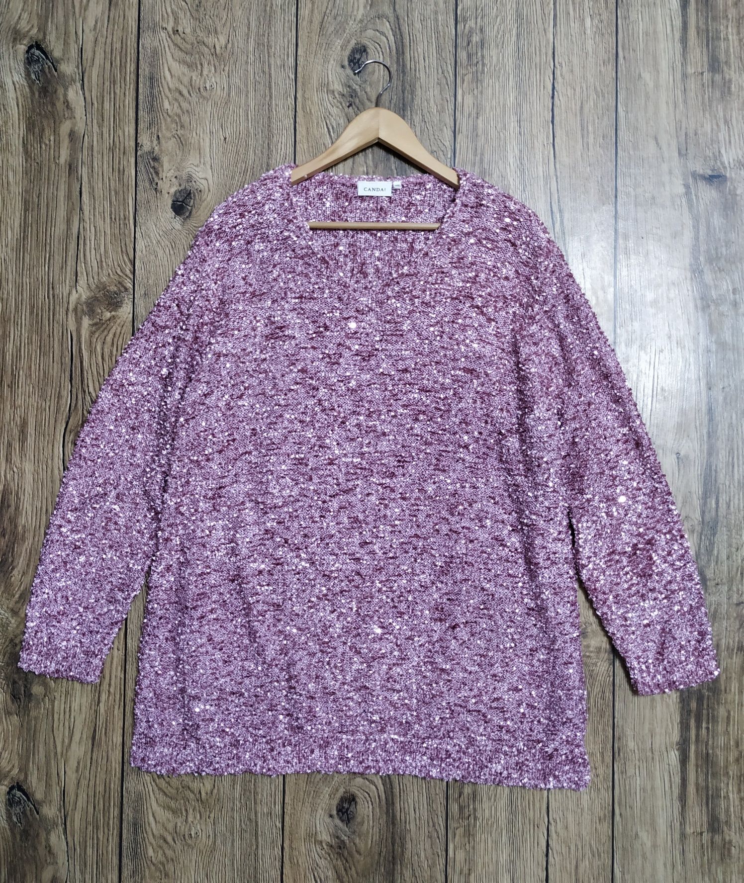 C&A różowy sweter glamour cekiny