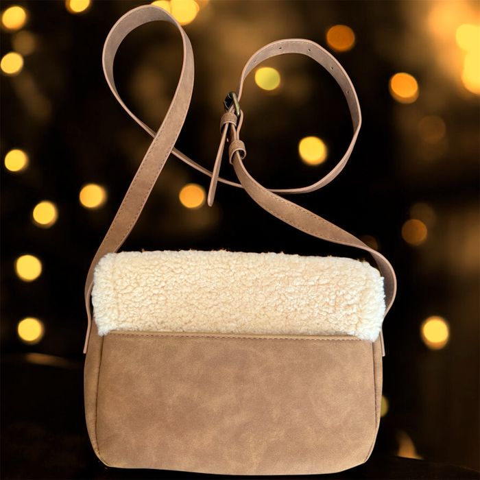 Karmelowa torebka UGG