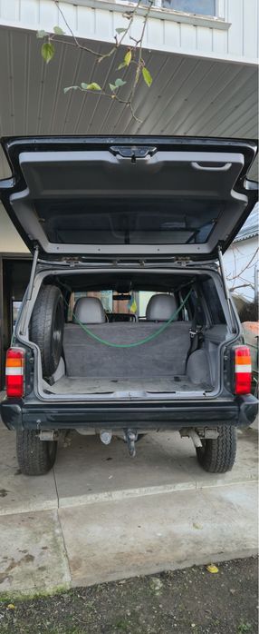 Jeep Cherokее 2,5 td (гріється двигун)