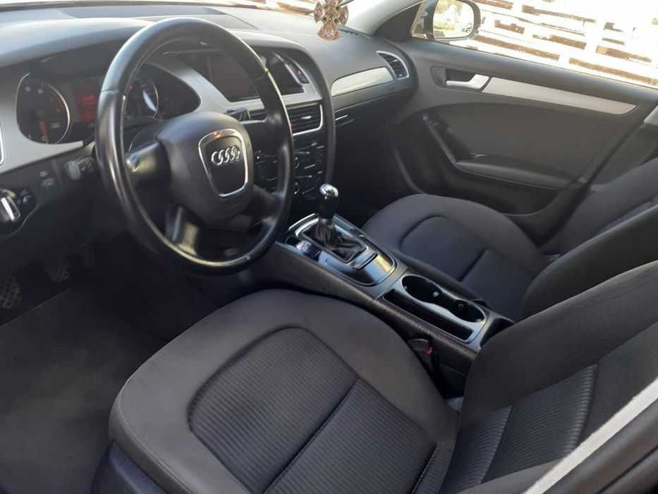 Продам автомобіль Audi A4