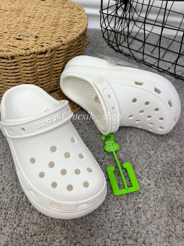 Дитячі крокси на платформі crocs Classic Cutie Clog