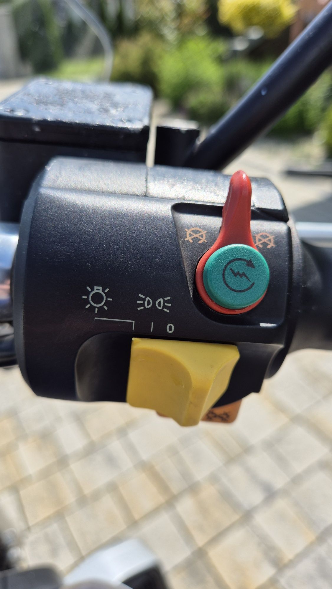 BMW R850R z minimalnym przebiegiem i pakietem kufrów.  Perełka!