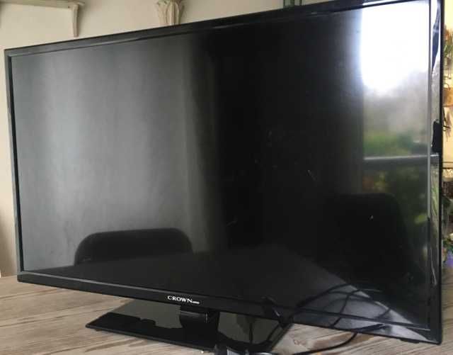 TV CROWN Led 32" (70x40)