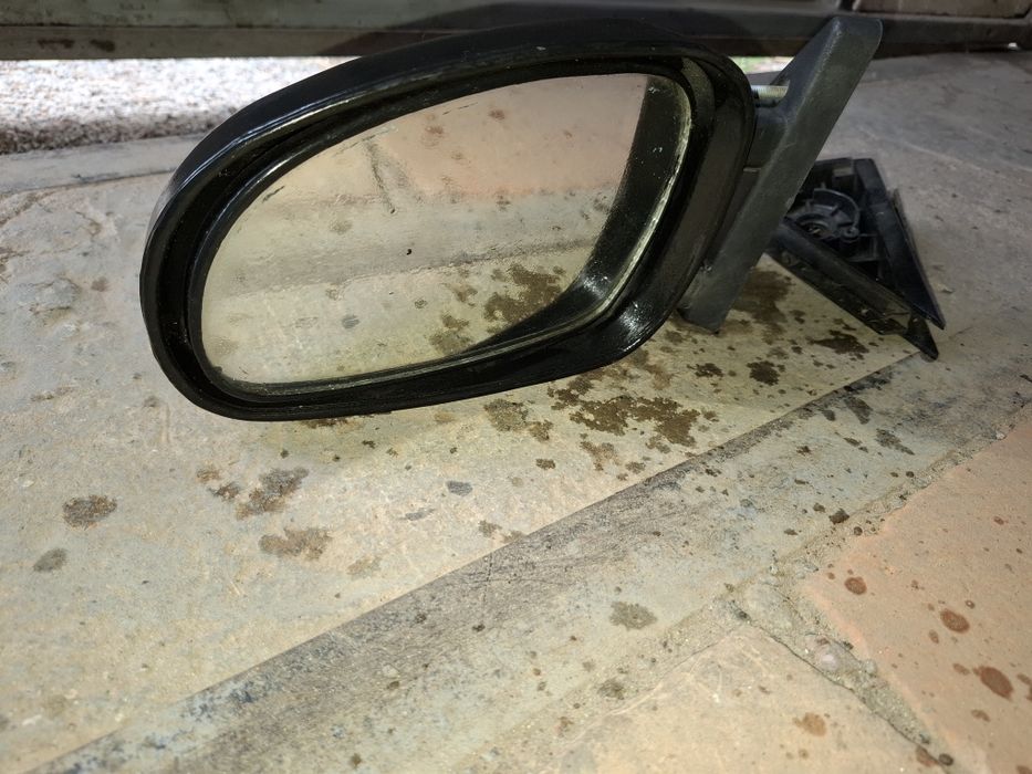 Дзеркало для автомобілів