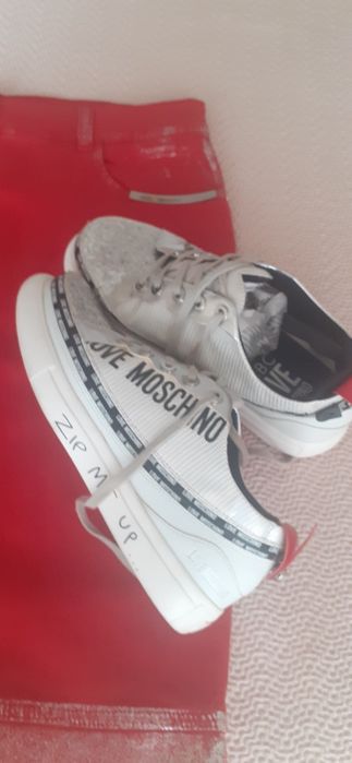 Ténis Moschino original/Saia