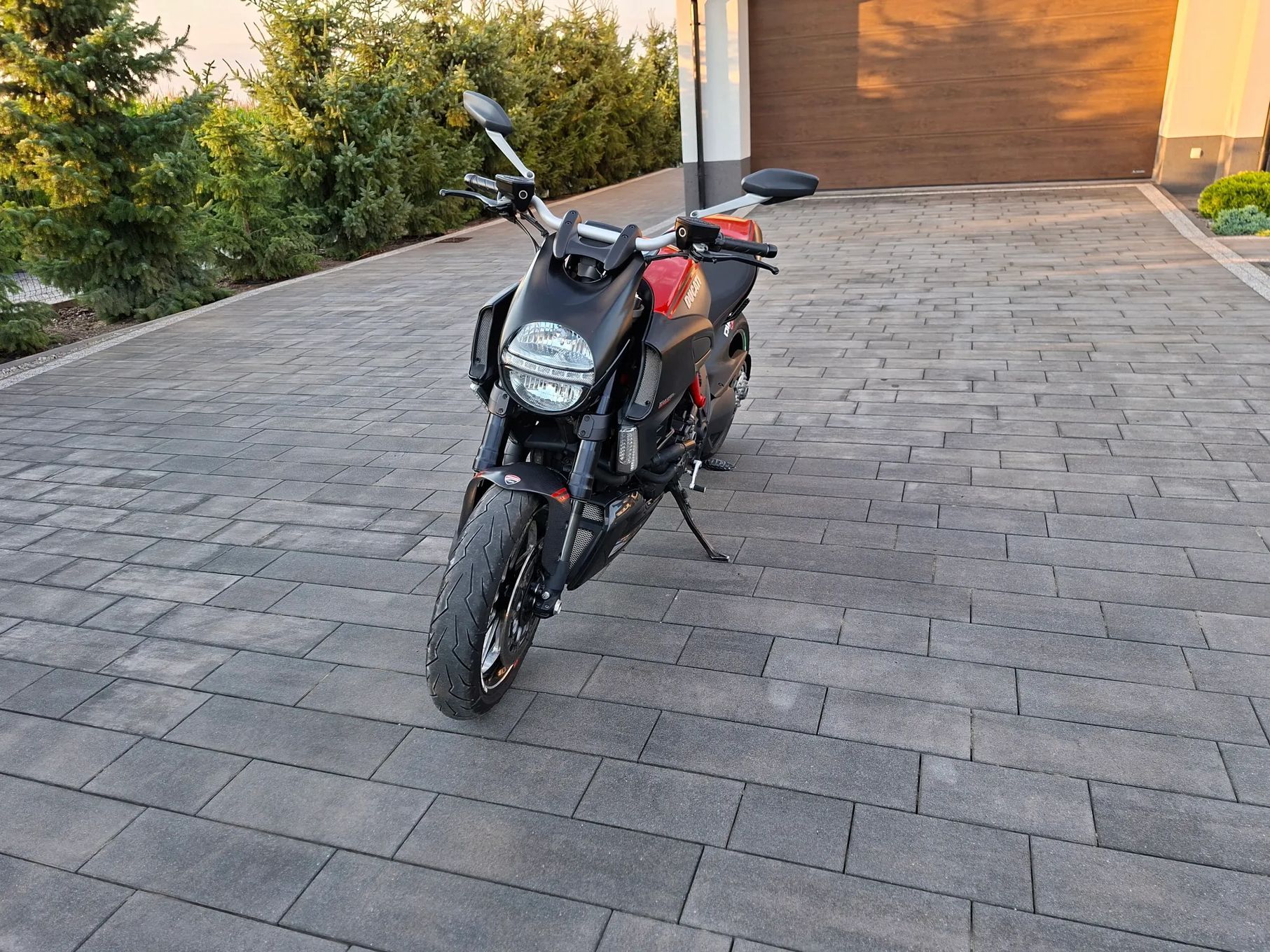Ducati Diavel Ducati Diavel wersja carbon - sprowadzony