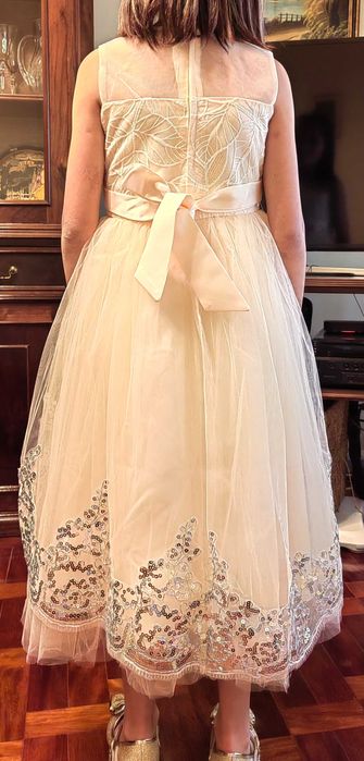 Vestido em champanhe, Estilo Princesa, em tule, elegante, sem mangas