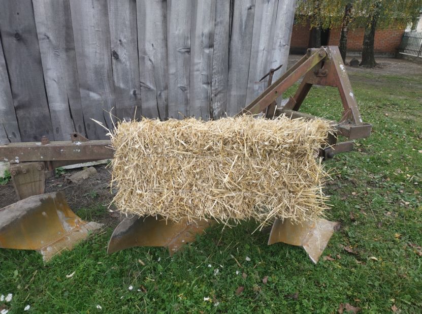 Продам тюки соломи