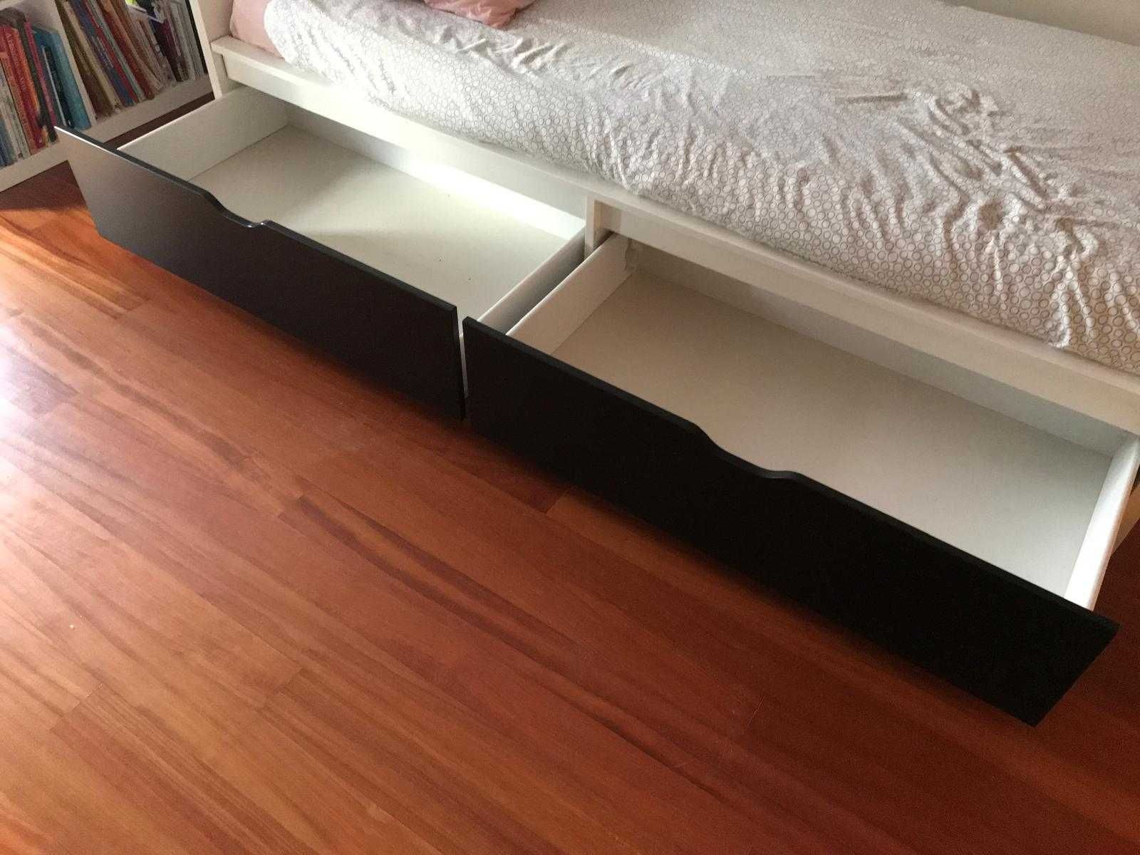 Cama de solteiro com arrumação + colchão IKEA