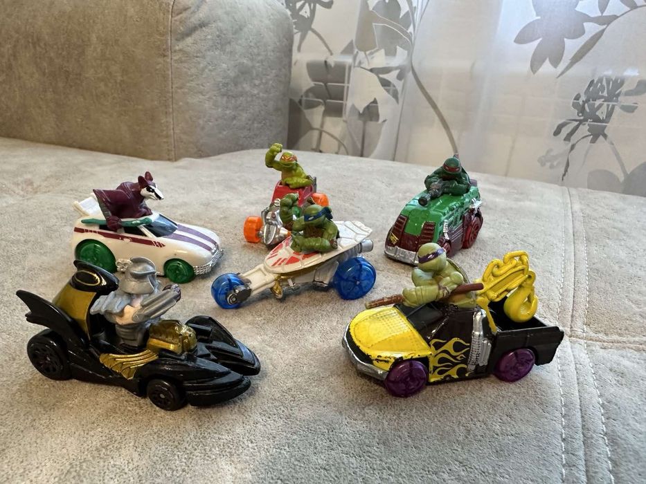 Черепашки-Ніндзя на машинах