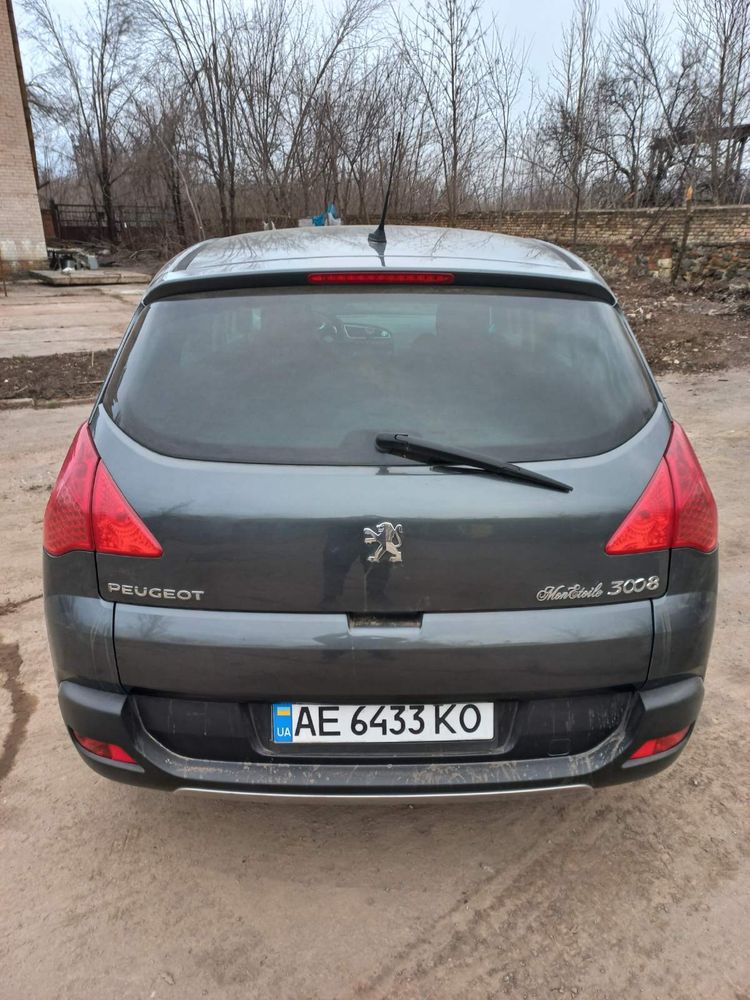 Peugeot / Пежо 3008 2011 год