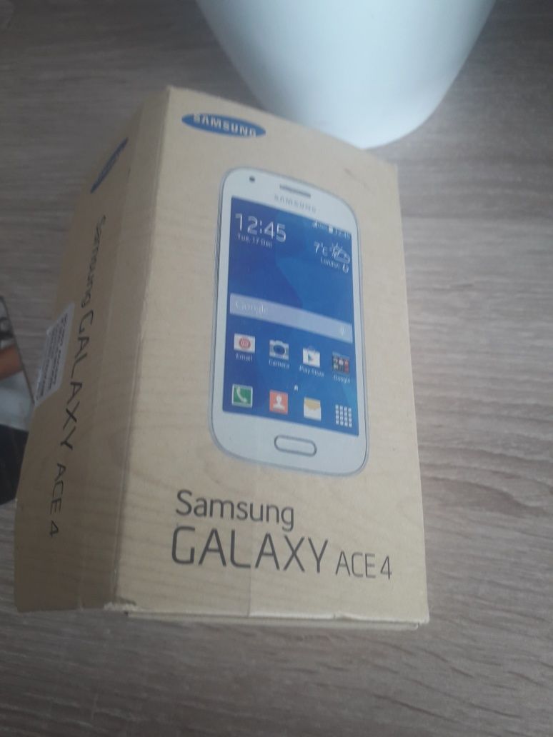 Sprzedam telefon Samsung