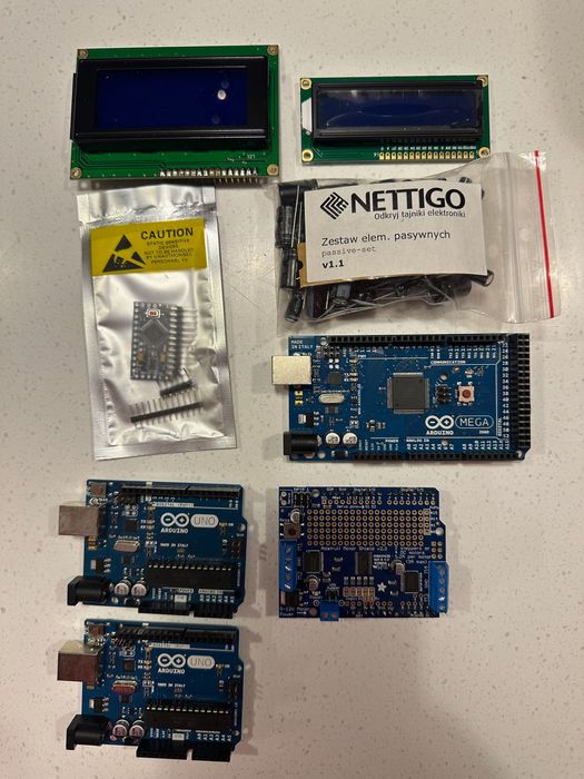 Duży zestaw elektroniki Arduino, czujników, serw, silników...