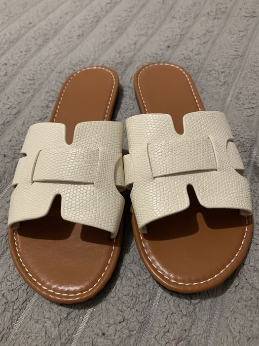 Жіночі літні сандалі