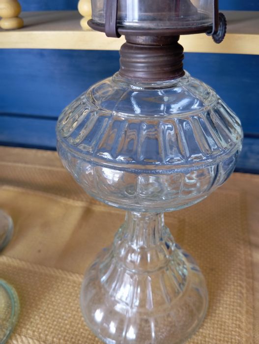 Candeeiros a petróleo muito antigos