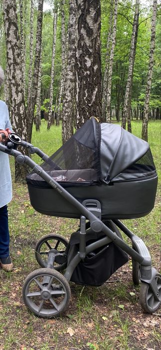 Коляска 2 в 1 Roan Bass Next Dark Grey