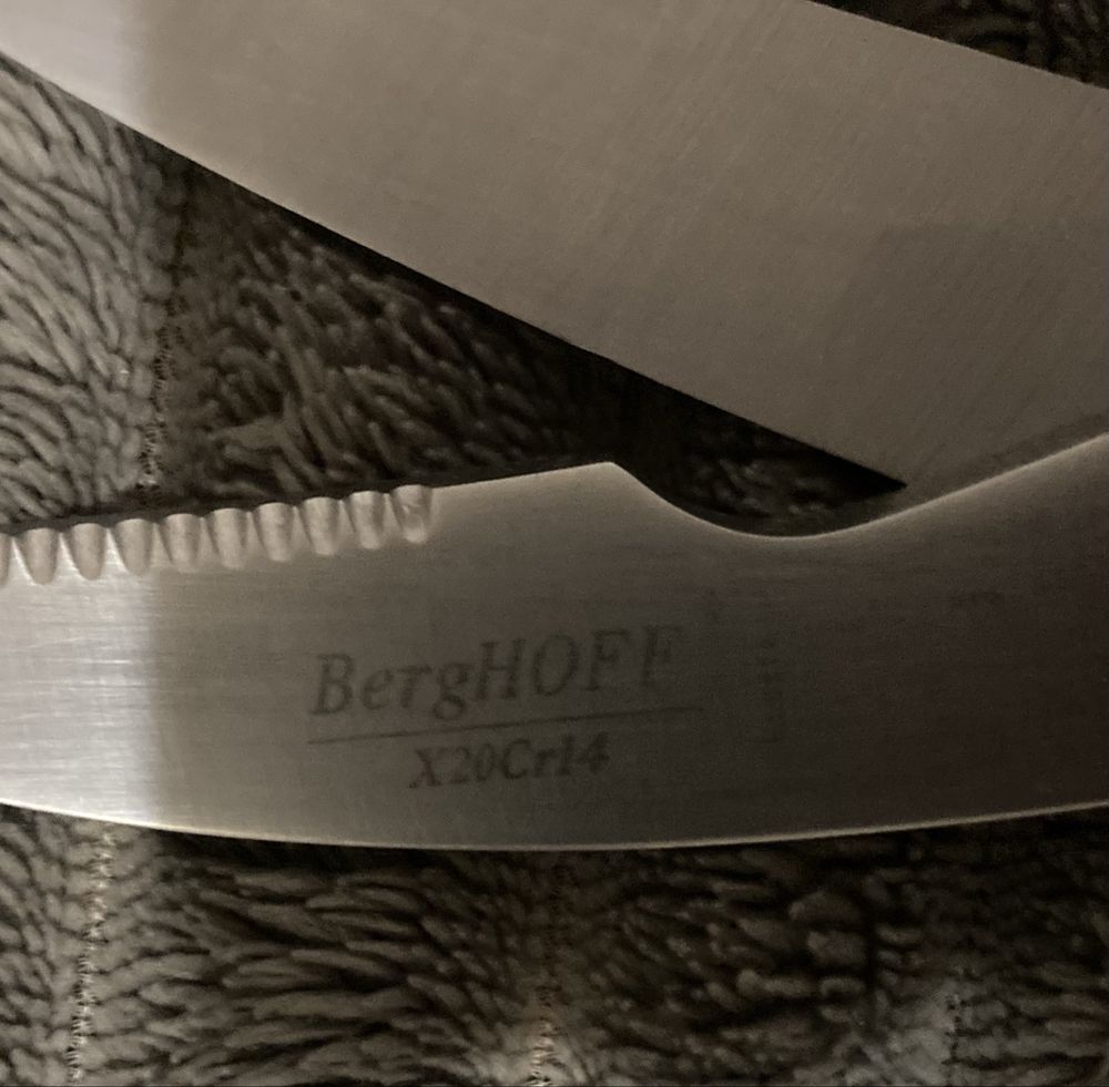 Набор кованных ножей Berghoff в колоде