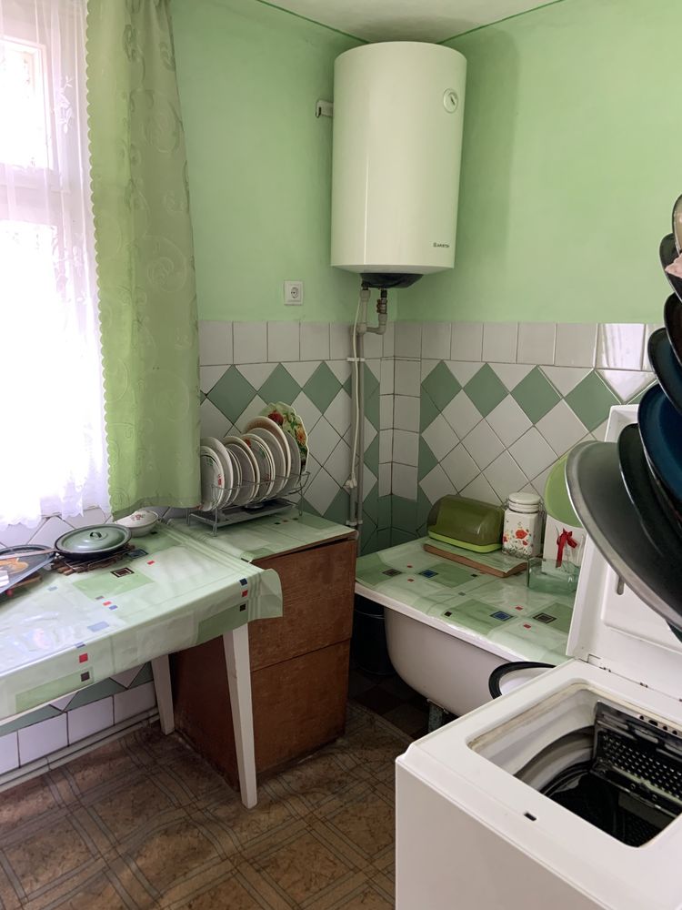 Продаж будинку і літньої кухні в м.Стебник