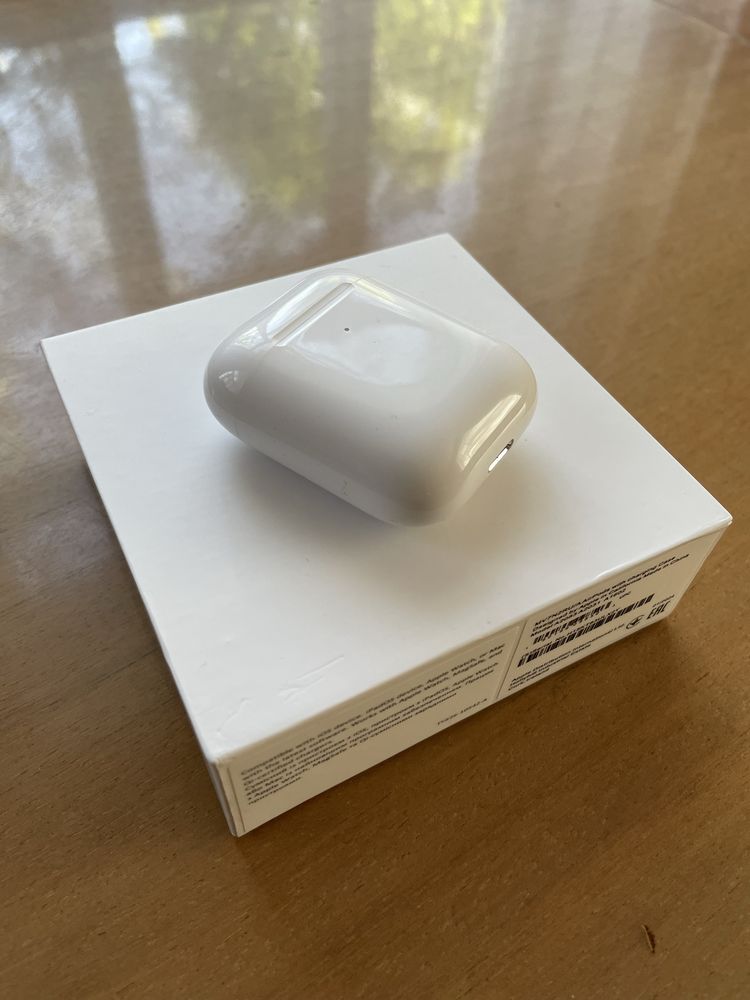 Продам AirPods 2