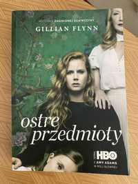 Gillian Flynn Ostre przedmioty