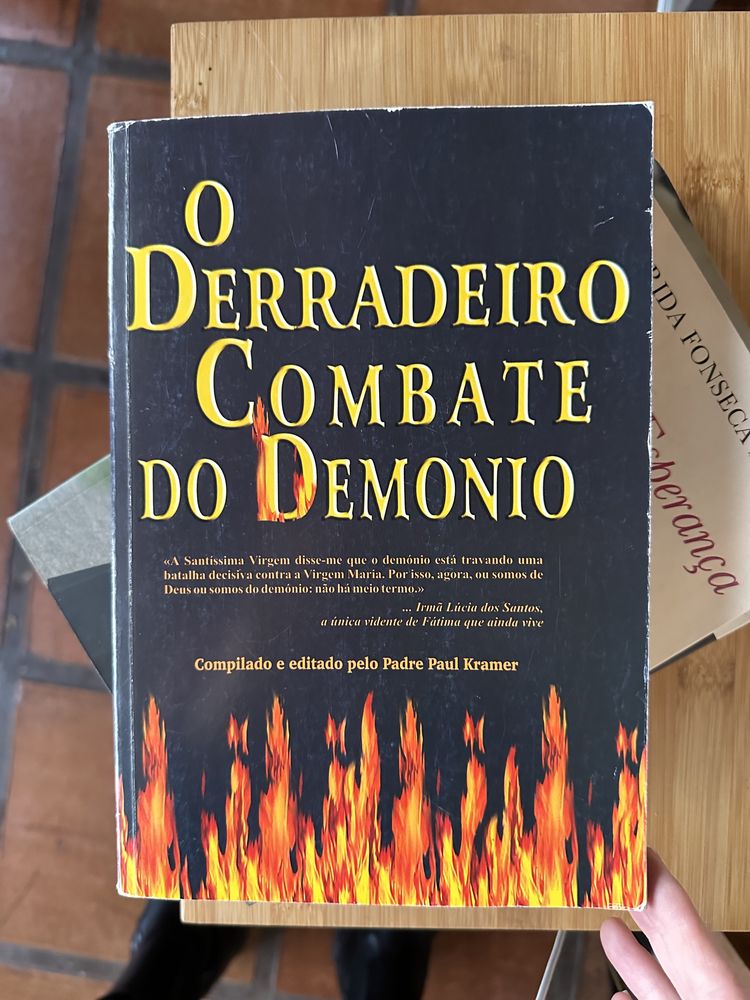 livro o Derradeiro Combate DO demónio de Padre Paul Kramer