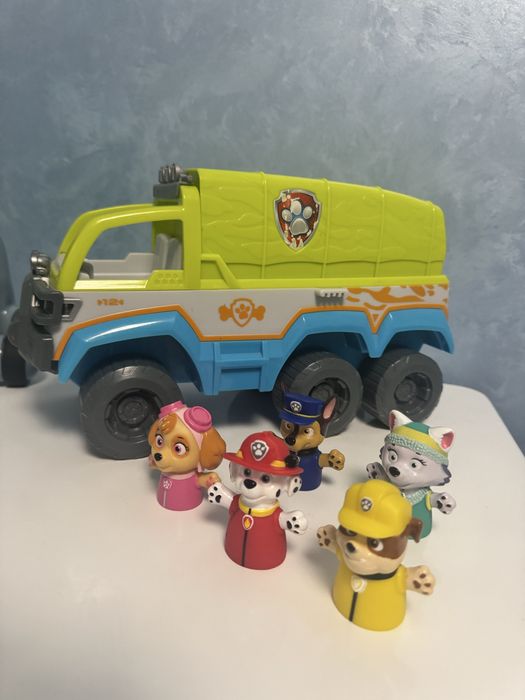 Іграшки щенячий патруль, машини героїв, автобус