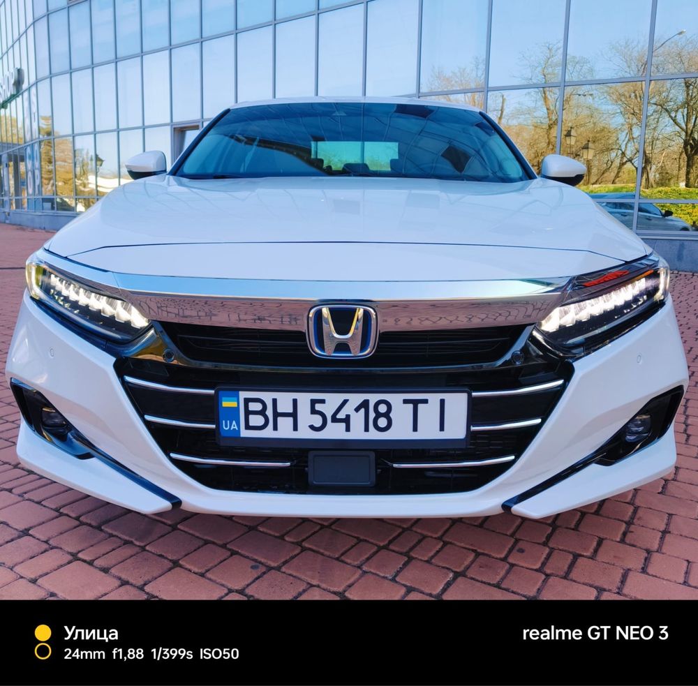 Honda Accord Touring Hybrid 2.0