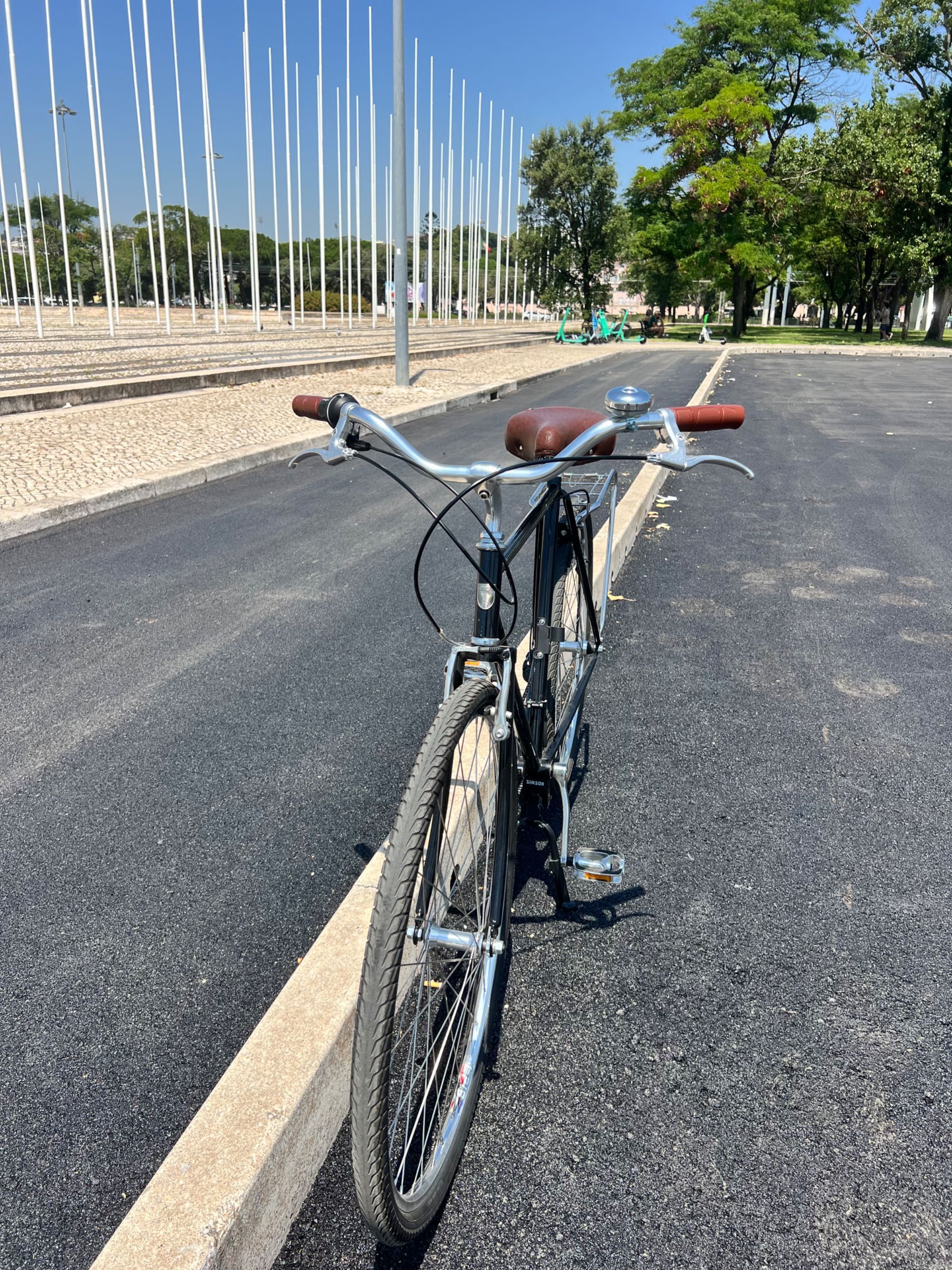 Bicicleta de turismo CAPRI - Como nova.