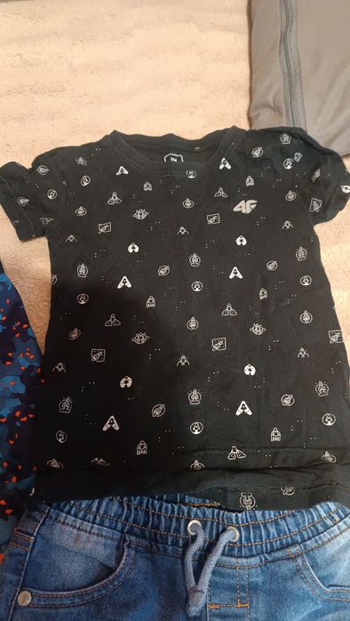 Ubrania dla chłopca, rozmiar 104.