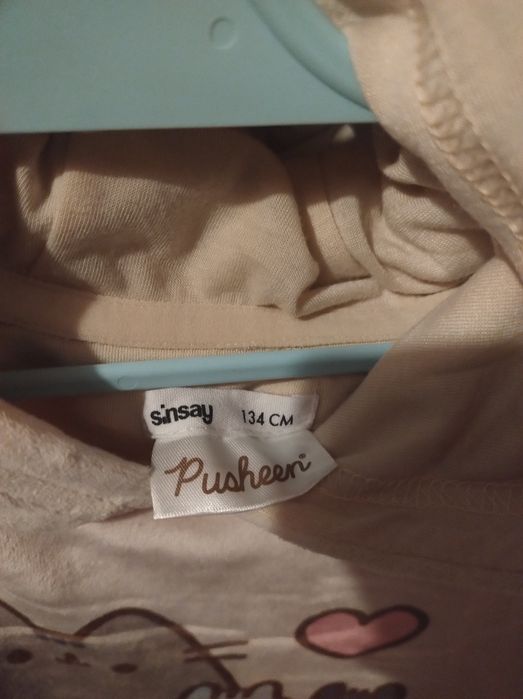 Welurowa bluza Pusheen dla dziewczynki Sinsay