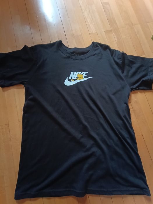 Нова футболка nike