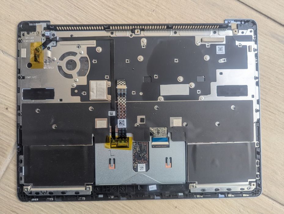 Surface Laptop Go 1 1943 запчастини