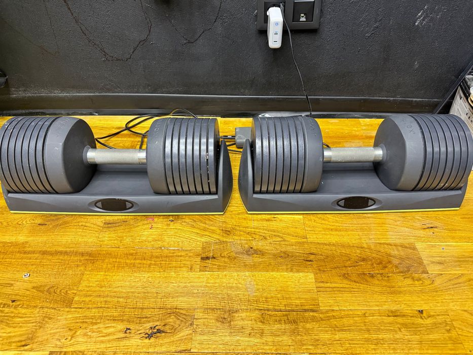 Hantle regulowane JAXJOX 22,7 kg – 2 sztuki