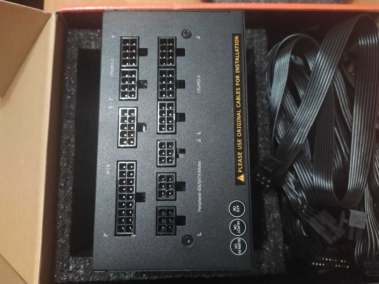 Блок живлення GIGABYTE UD1000GM (GP-UD1000GM)