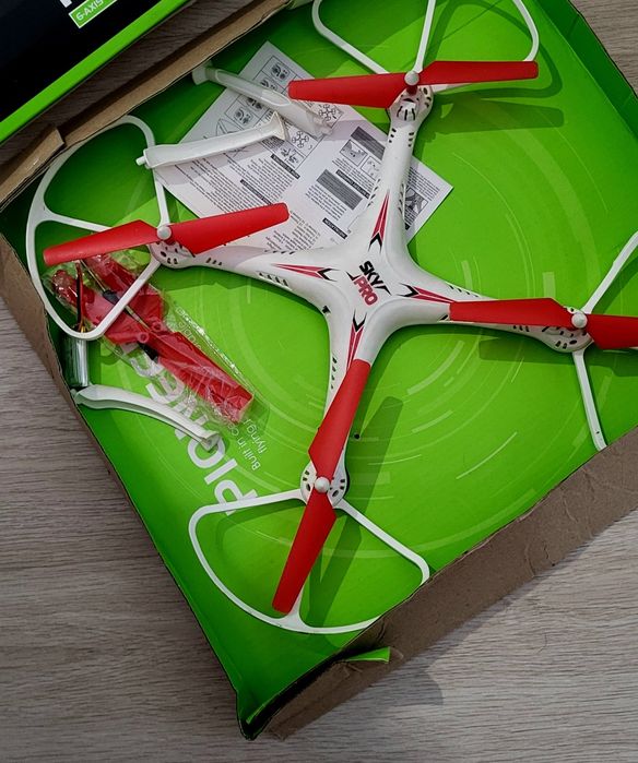 Квадрокоптер Pioneer Syma X5HC игрушка