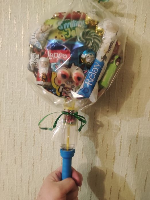 Новорічні подарунки з цукерками