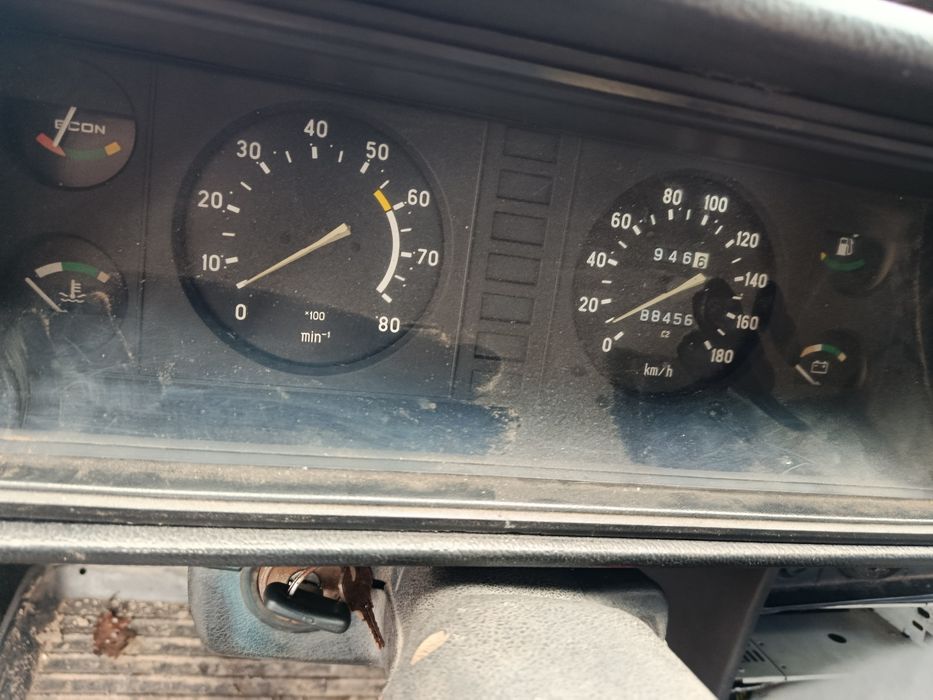 Продам ВАЗ 2107 інжектор срочно