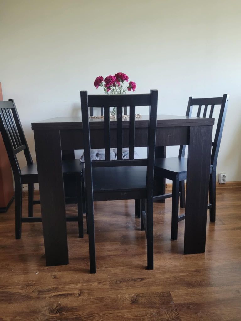 Komplet mebli plus stół